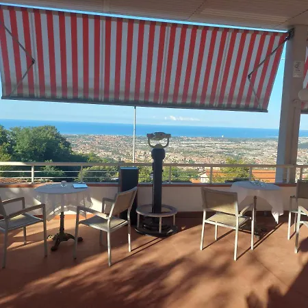 Hotel San Carlo Massa 3*