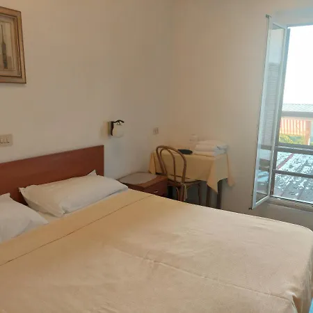 Hotel San Carlo Massa 3*